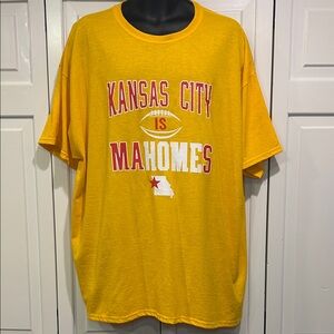 Kansas City Chiefs T-Shirt Yellow Mahomes Mens Size 2XL